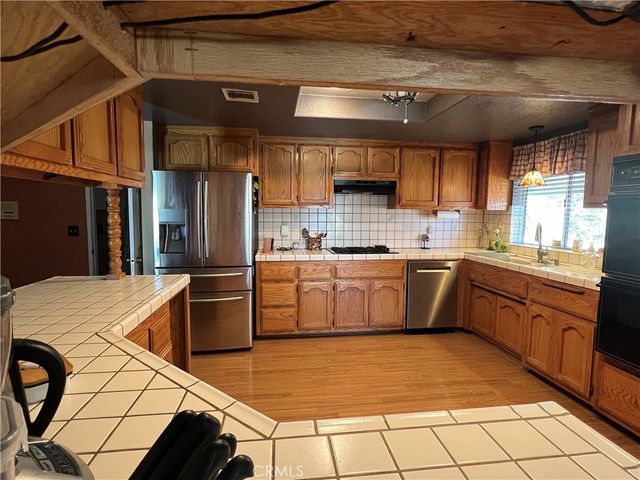 16481 Iwa, Apple Valley, CA 92307