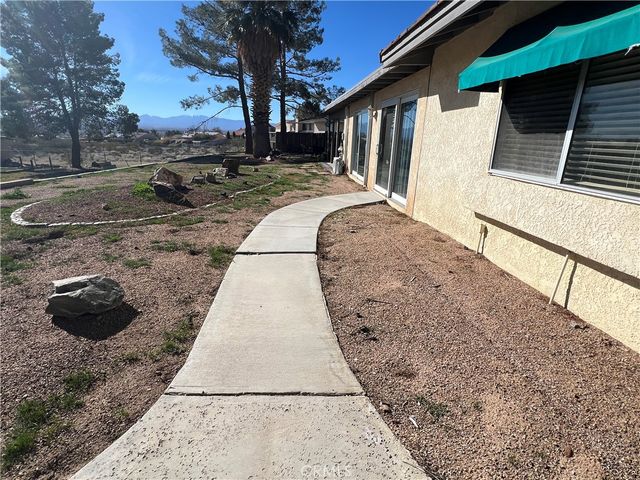 16481 Iwa, Apple Valley, CA 92307