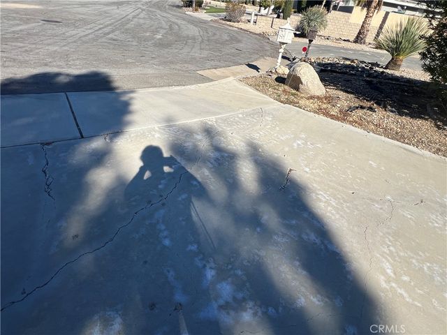 16481 Iwa, Apple Valley, CA 92307