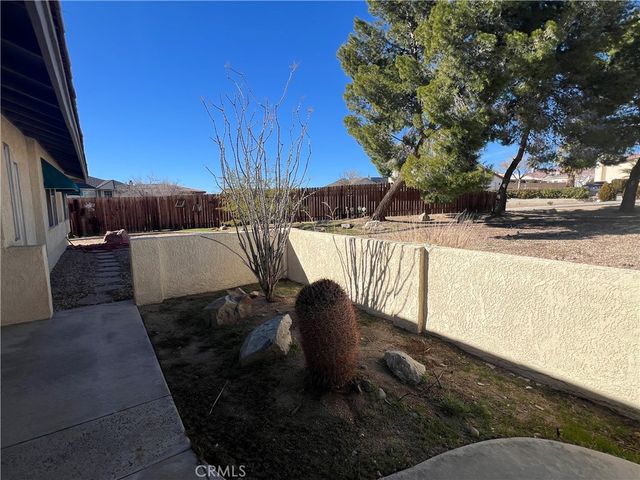 16481 Iwa, Apple Valley, CA 92307