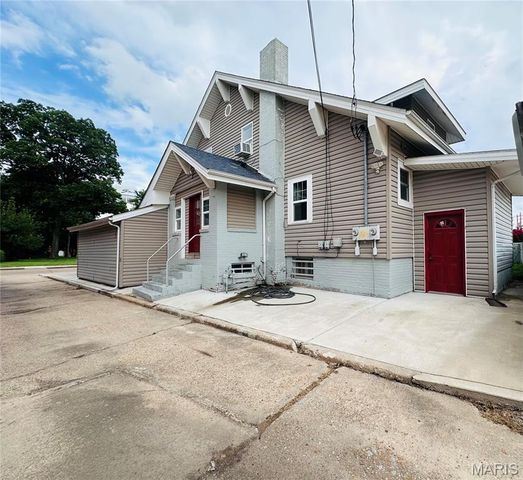 203 N Kingshighway Street, Sikeston, MO 63801