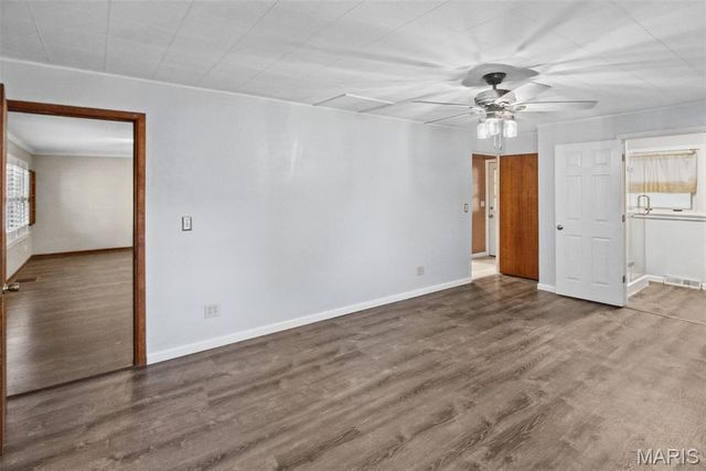 163 Norwood Place, East Alton, IL 62024