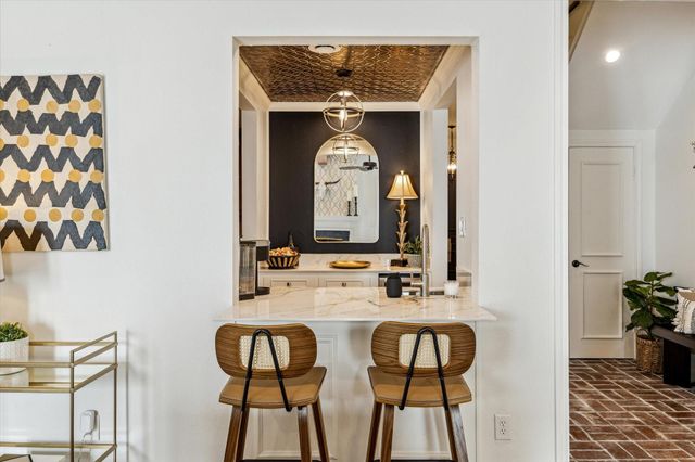 7523 Del Monte Drive, Houston, TX 77063