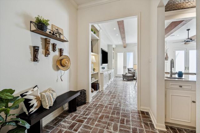 7523 Del Monte Drive, Houston, TX 77063