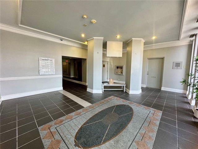 2285 Peachtree NE Road 1101, Atlanta, GA 30309