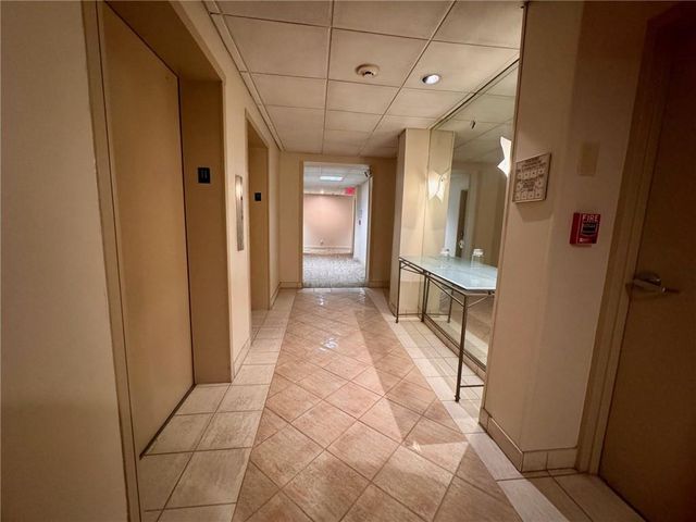 2285 Peachtree NE Road 1101, Atlanta, GA 30309