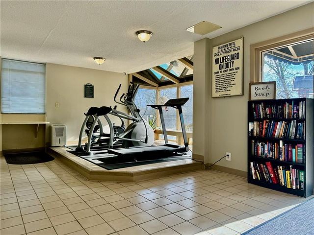 2285 Peachtree NE Road 1101, Atlanta, GA 30309