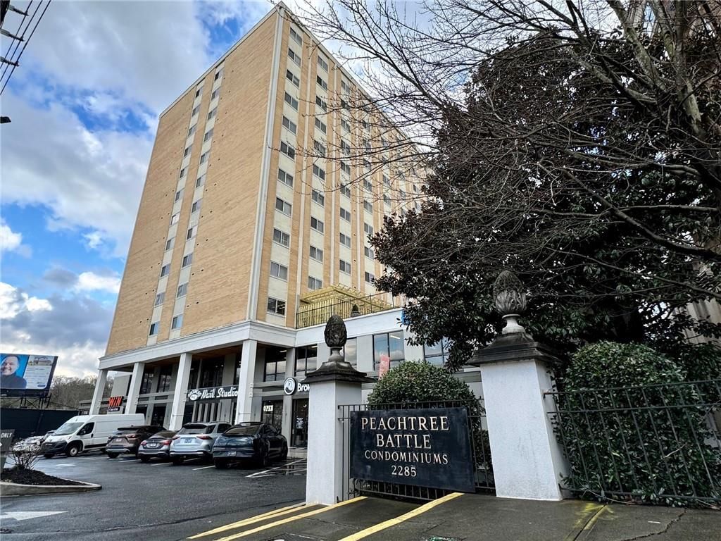 2285 Peachtree NE Road 1101, Atlanta, GA 30309