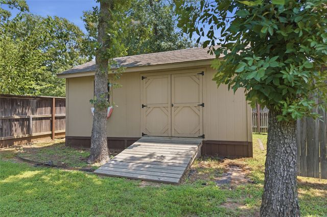 18810 Timberlake Drive, Claremore, OK 74017