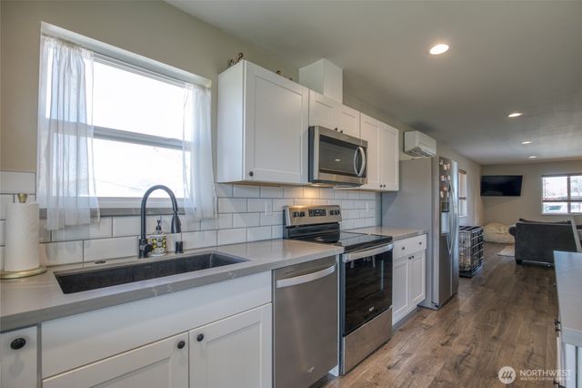 839 N 1st Street, Westport, WA 98595