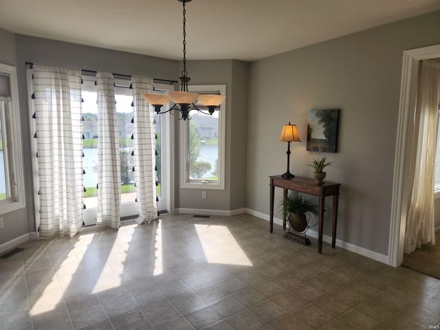 8507 Forsythia Court, Fort Wayne, IN 46818