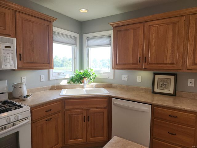 8507 Forsythia Court, Fort Wayne, IN 46818