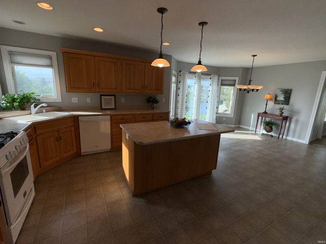 8507 Forsythia Court, Fort Wayne, IN 46818