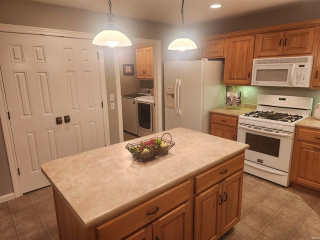 8507 Forsythia Court, Fort Wayne, IN 46818