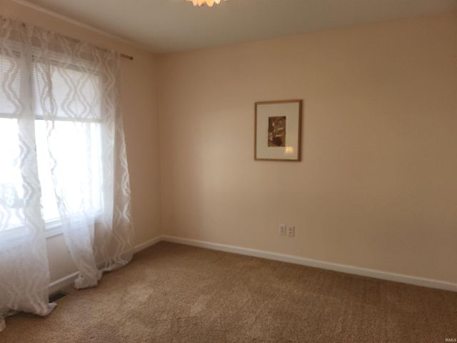 8507 Forsythia Court, Fort Wayne, IN 46818