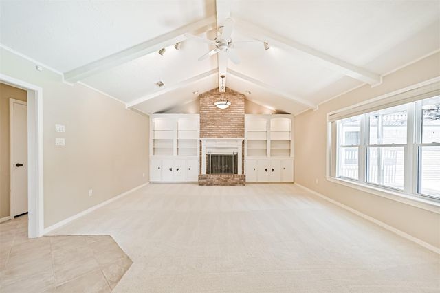 803 Greenbriar Avenue, Friendswood, TX 77546