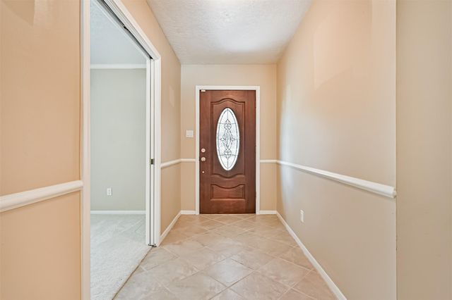 803 Greenbriar Avenue, Friendswood, TX 77546