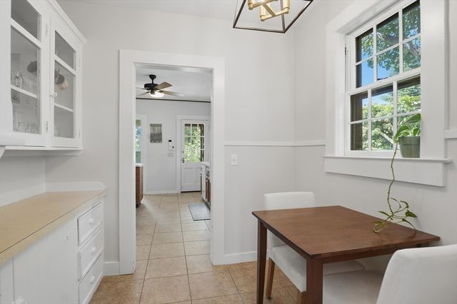 38 Oxford Street, Springfield, MA 01108