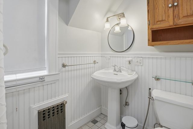 38 Oxford Street, Springfield, MA 01108