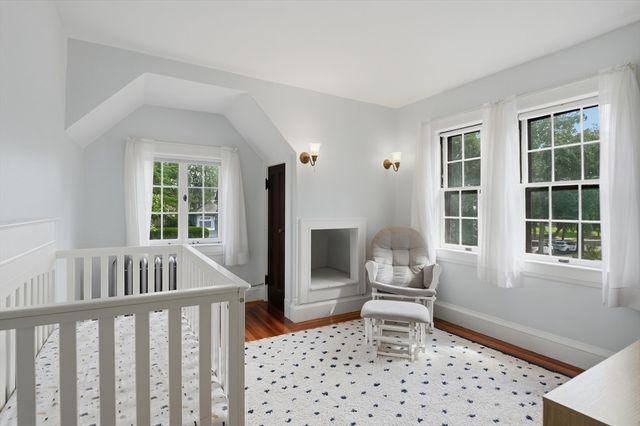 38 Oxford Street, Springfield, MA 01108