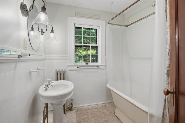 38 Oxford Street, Springfield, MA 01108