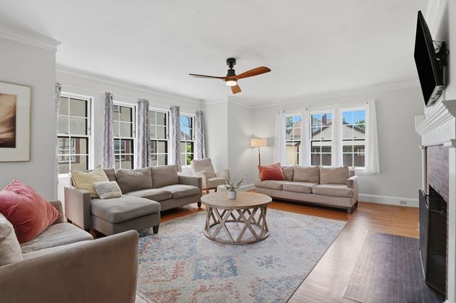 38 Oxford Street, Springfield, MA 01108