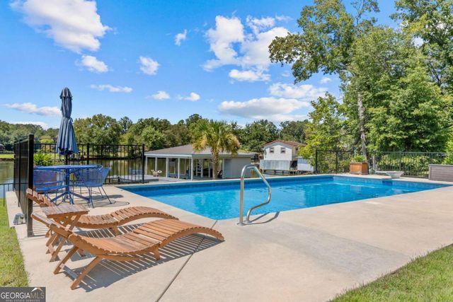 235 S Spring Road, Eatonton, GA 31024