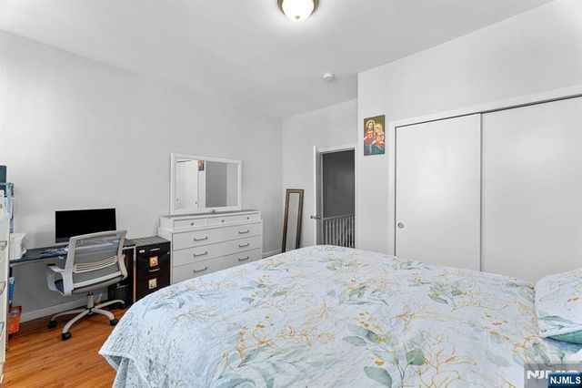 37 Emmet, Newark, NJ 07114