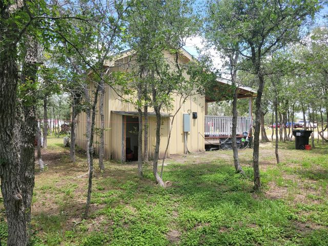 233 St Marys RD, Dale, TX 78616