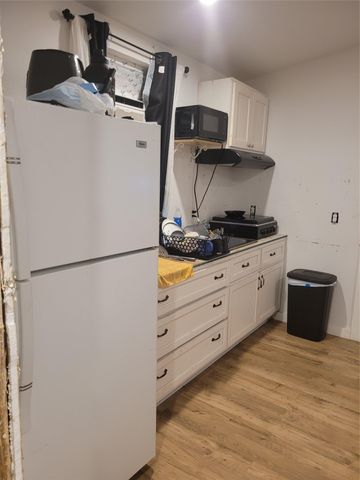 233 St Marys RD, Dale, TX 78616
