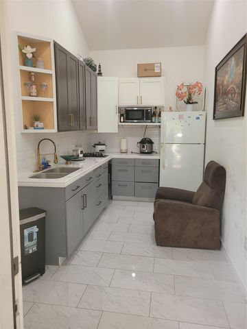 233 St Marys RD, Dale, TX 78616