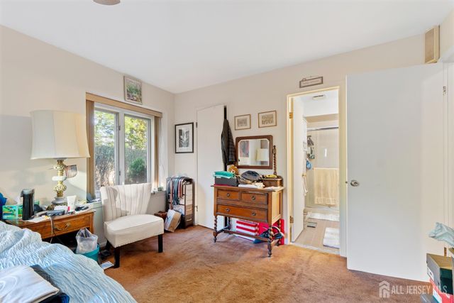 55 Riverbend Drive, North Brunswick, NJ 08902