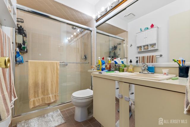 55 Riverbend Drive, North Brunswick, NJ 08902