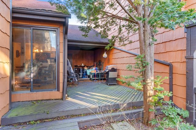 55 Riverbend Drive, North Brunswick, NJ 08902