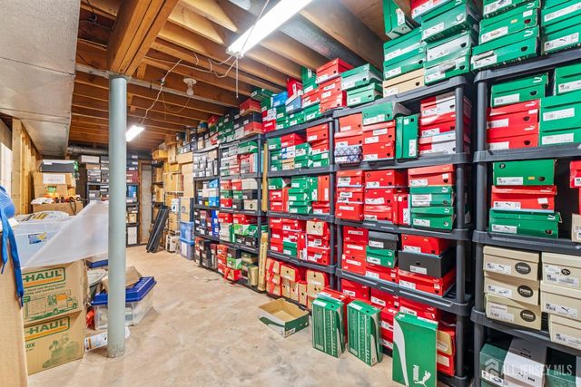 55 Riverbend Drive, North Brunswick, NJ 08902