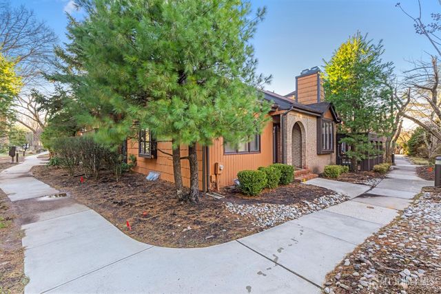 55 Riverbend Drive, North Brunswick, NJ 08902