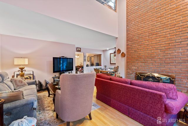 55 Riverbend Drive, North Brunswick, NJ 08902