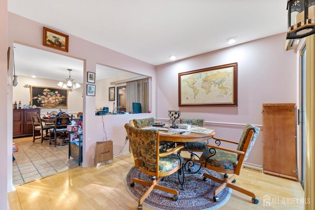 55 Riverbend Drive, North Brunswick, NJ 08902