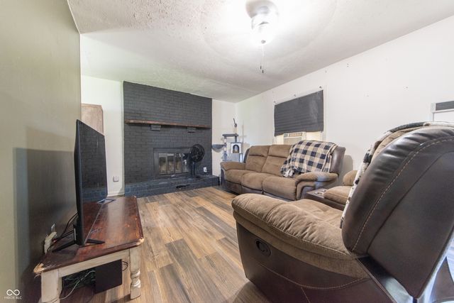 443 Cleveland Street, Columbus, IN 47201