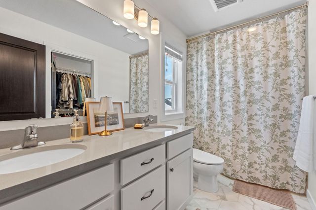 1671 Riverside Drive, Shakopee, MN 55379