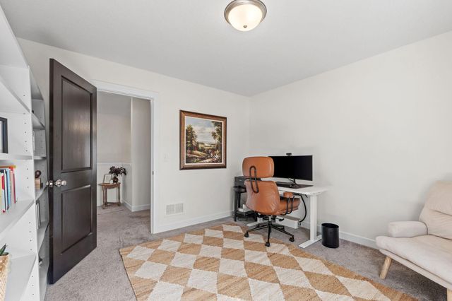 1671 Riverside Drive, Shakopee, MN 55379