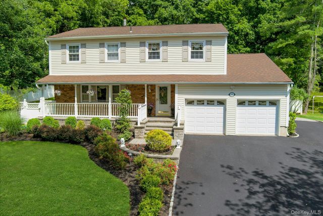 32 Sandstone Trail, New City, NY 10956