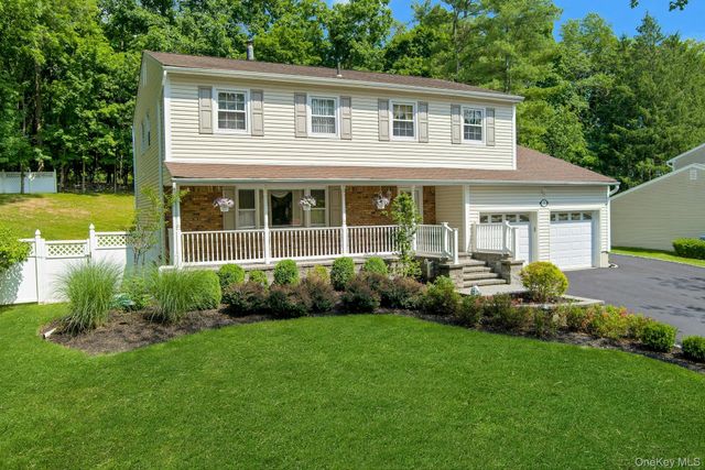 32 Sandstone Trail, New City, NY 10956