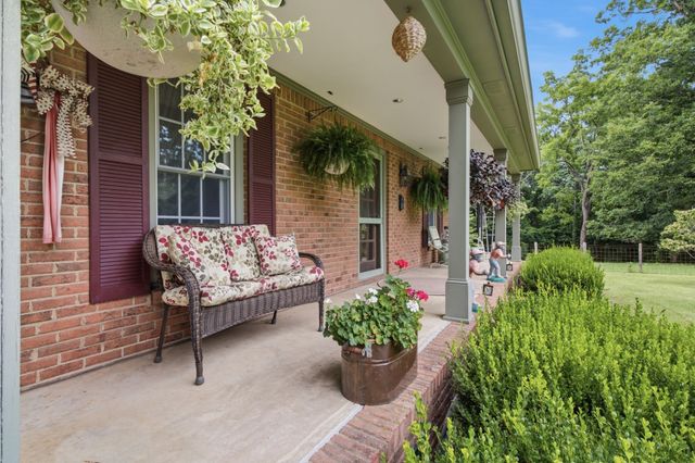 1376 Dividing Ridge Rd, Goodlettsville, TN 37072