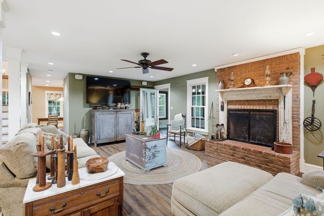 1376 Dividing Ridge Rd, Goodlettsville, TN 37072