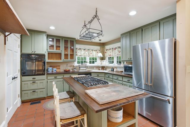1376 Dividing Ridge Rd, Goodlettsville, TN 37072