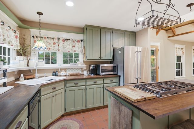 1376 Dividing Ridge Rd, Goodlettsville, TN 37072