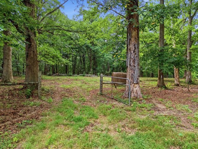 1376 Dividing Ridge Rd, Goodlettsville, TN 37072