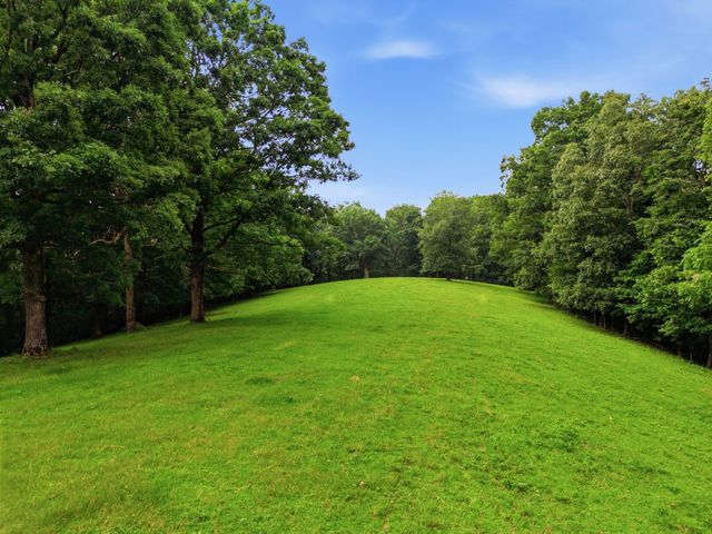 1376 Dividing Ridge Rd, Goodlettsville, TN 37072