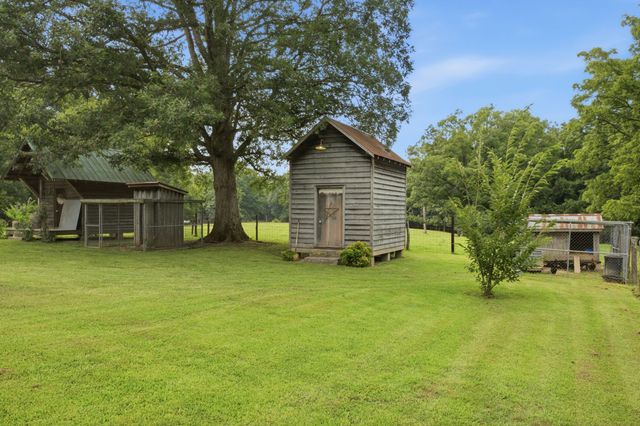 1376 Dividing Ridge Rd, Goodlettsville, TN 37072